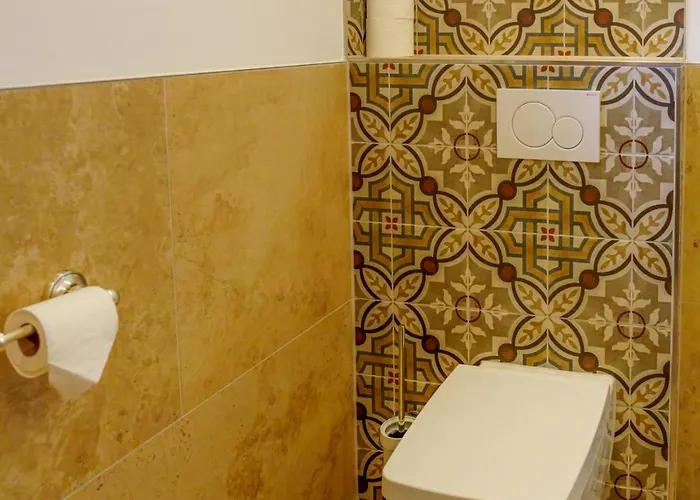 Fuerst Pless 公寓 *